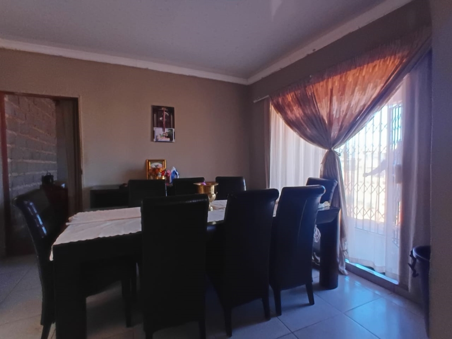 4 Bedroom Property for Sale in Tswelelang North West
